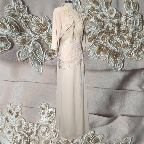 UNIQUE Couture Beige Embellished Two Pieces Formal Maxi Dress Size 16 - Picture 3 of 16
